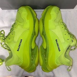 BALENCIAGA MEN'S TRIPLE S CLEAR SOLE SNEAKER YELLOW